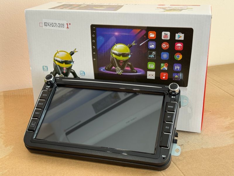 Автомагнитола штатная Android 2Din 8021А для Volkswagen, Skoda, Seat (8", 2/32GB, 4 ядра, CarPlay) 1000231 фото