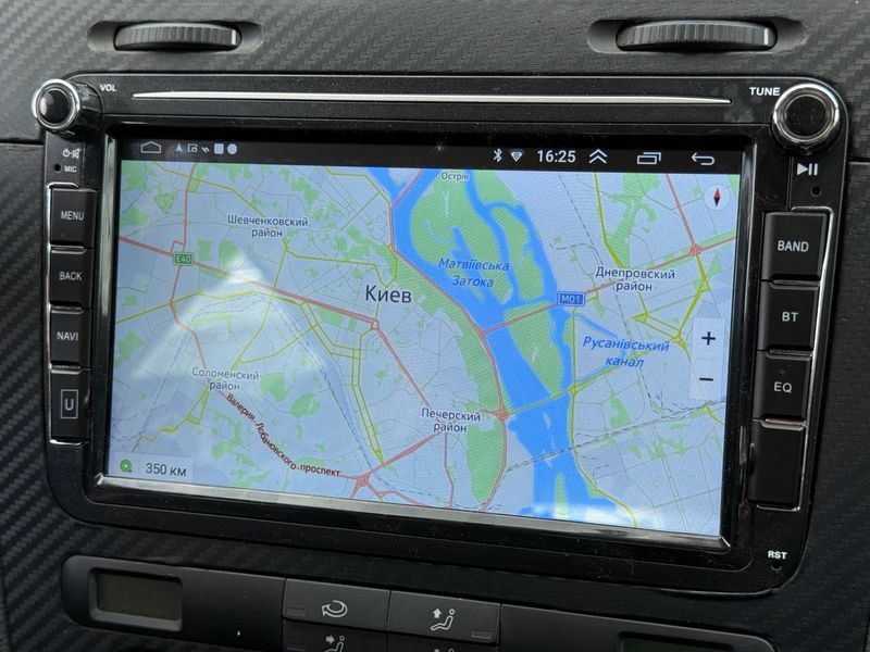 Автомагнитола штатная Android 2Din 8021А для Volkswagen, Skoda, Seat (8", 2/32GB, 4 ядра, CarPlay) 1000231 фото